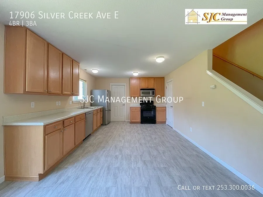 Four bedroom 2.25 bath home for rent in Puyallup South Hill — Photo 3