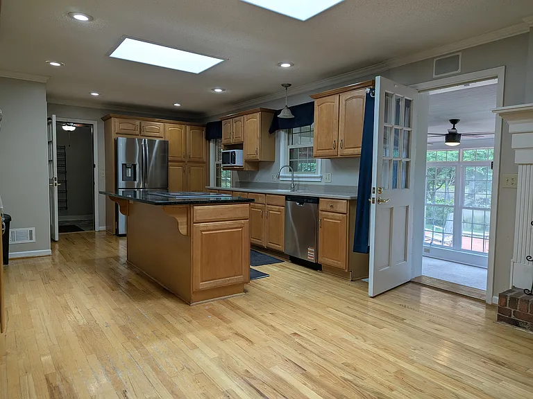 Kitchen and Sunroom Entrance