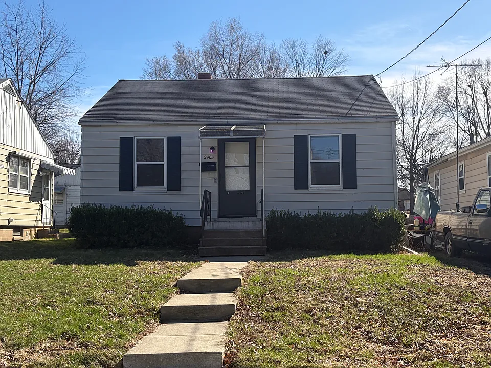 2408 W Wiswall St