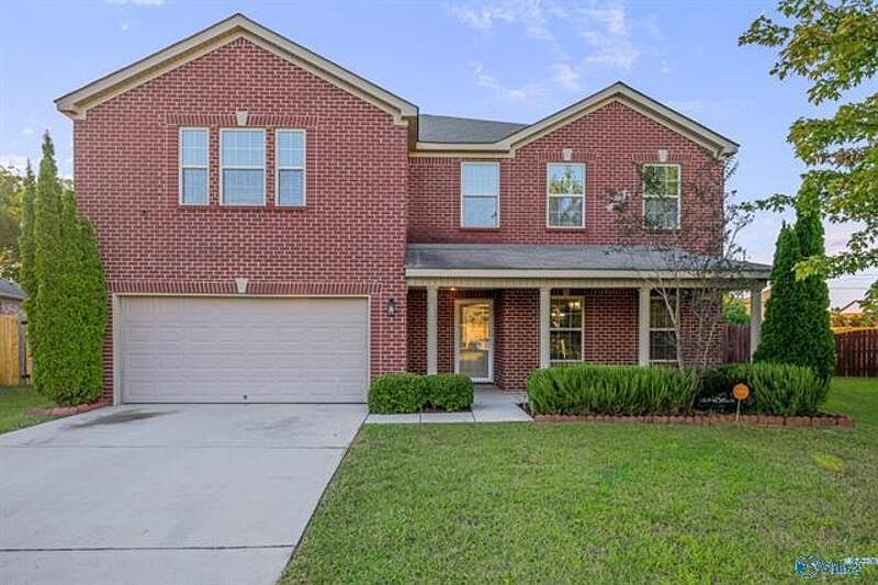 1st image of 213 Laramie Cir NW