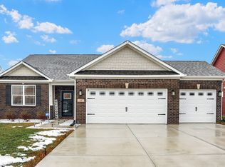 136 Carrick Glen Blvd, Pendleton, IN 46064