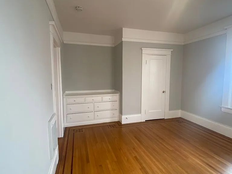 Union-Hyde Apts — Photo 6