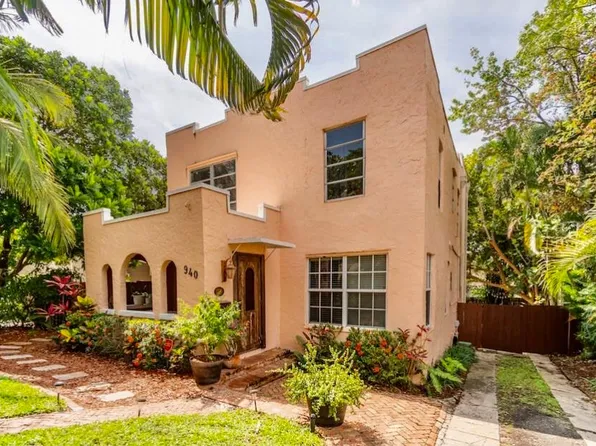 940 39th Ct, West Palm Beach, FL 33407