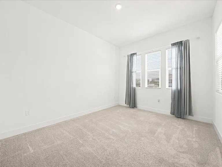 12725 Parakeet Way — Photo 14