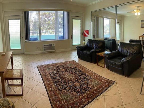 3rd image of 4050 N Ocean Dr APT 202