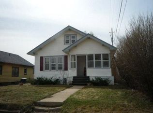 914 31st St, Sioux City, IA 51104