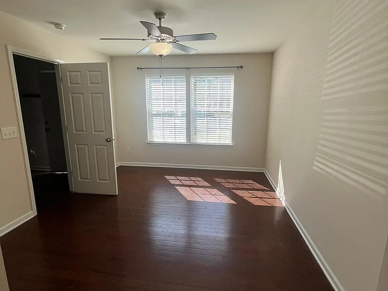 7821 River Field Dr — Photo 4