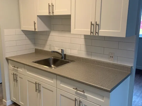 445 Talbot, 445 Talbot Ave, Winnipeg, MB R2L 0R2