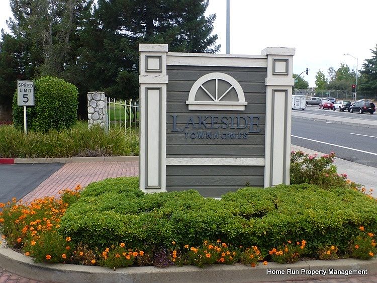 1st image of 164 Pierpoint Cir