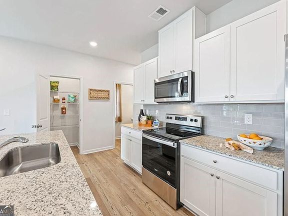 4th image of 5349 Melbourne Ln
