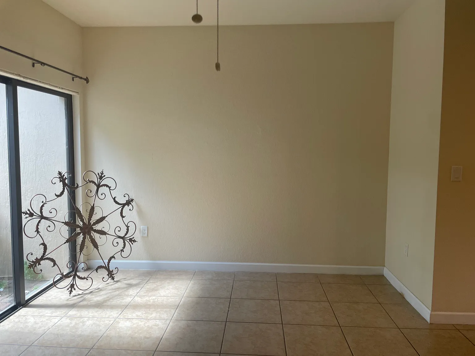 2 bed, 1232 sqft, $2,300 — Photo 2