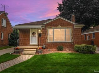 7229 Osage Ave, Allen Park, MI 48101