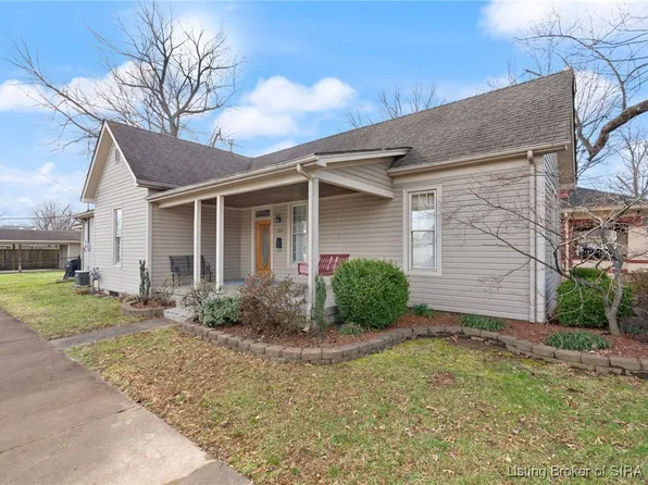 1004 Sherwood Avenue S, Clarksville, IN 47129