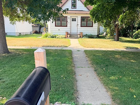 4th image of 308 E Main Ave