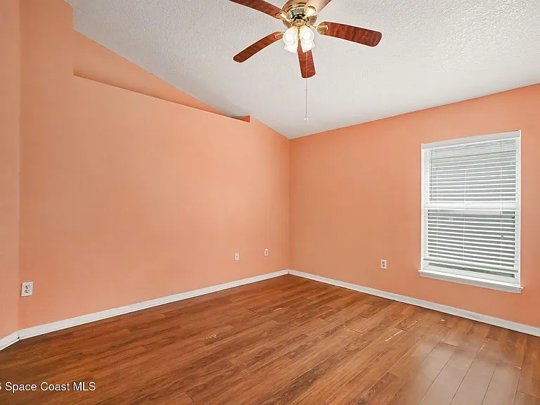 2781 Maderia Cir — Photo 18