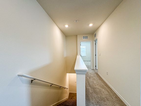 4th image of 1539 Lumber Ave