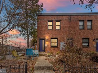 131 17th St SE APT 1, Washington, DC 20003