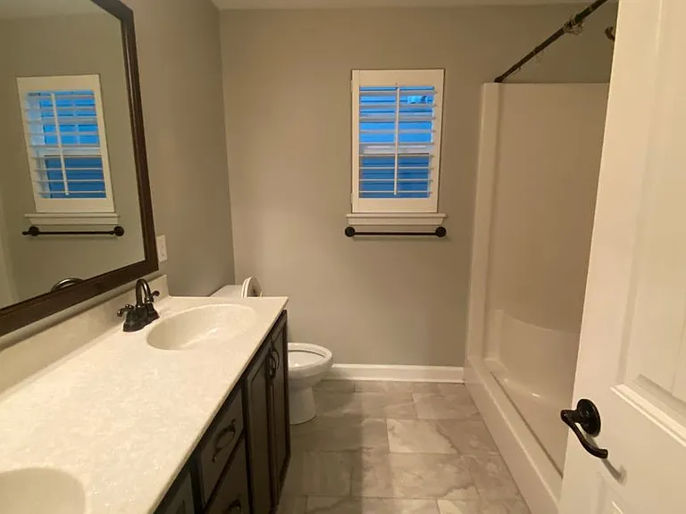 7416 Pemberton Dr — Photo 18