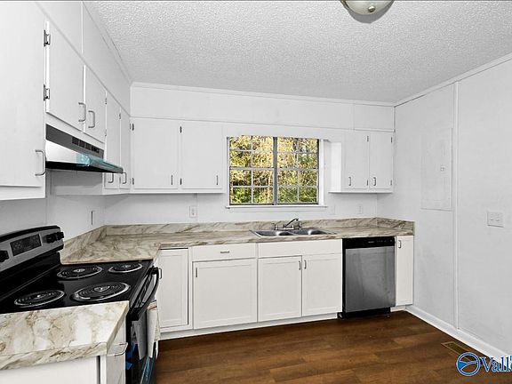3rd image of 4572 County Road 1635