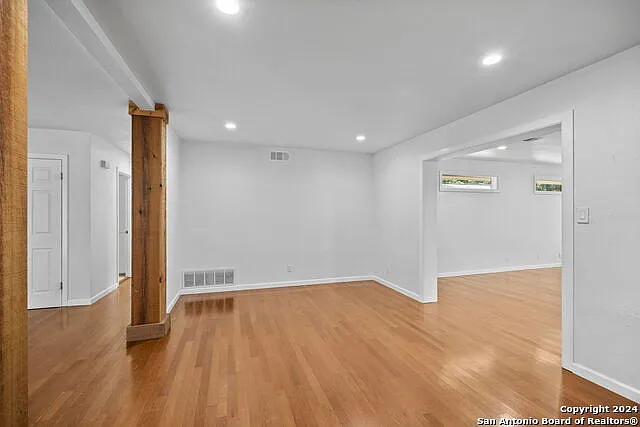 202 Donella Dr — Photo 7