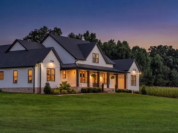781 Brassfield Rd, Hillsboro, TN 37342