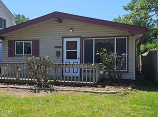 1032 E Elza Ave, Hazel Park, MI