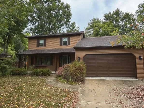 26788 Skyline Dr, Olmsted Township, OH 44138