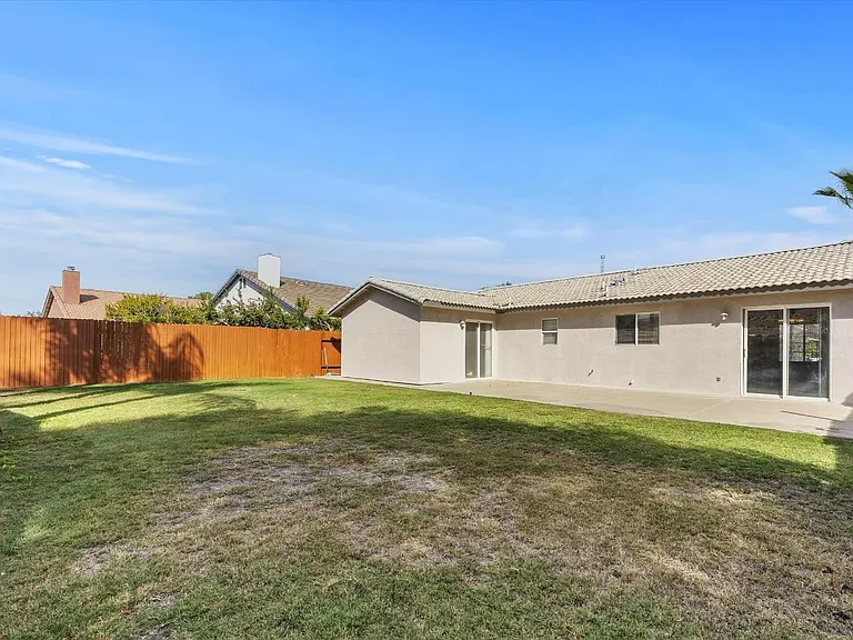 3921 White Sands Dr — Photo 35