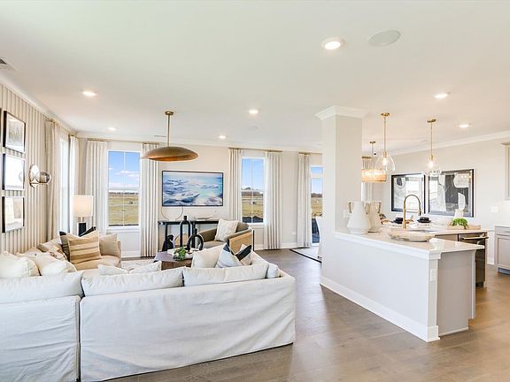7th image of this home