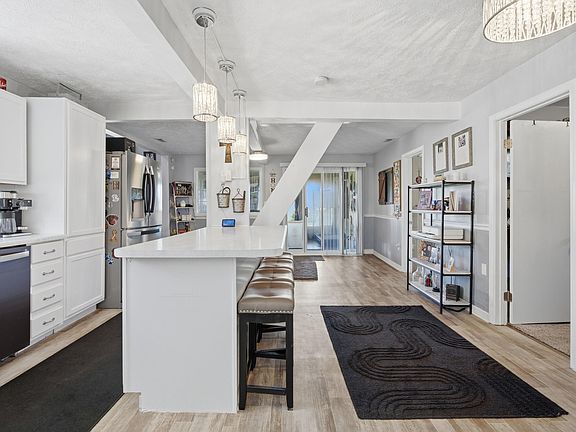 4th image of 51770 Easy St