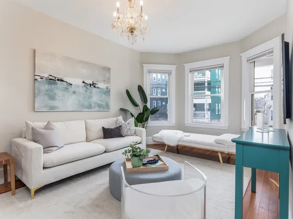 83 Conwell Ave APT 1, Somerville, MA 02144