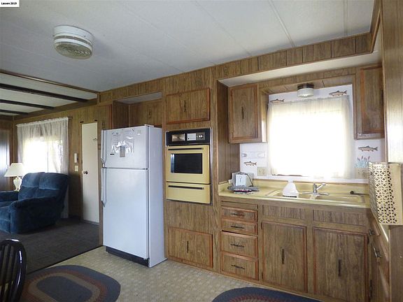 5th image of 688-135 Hazel Way