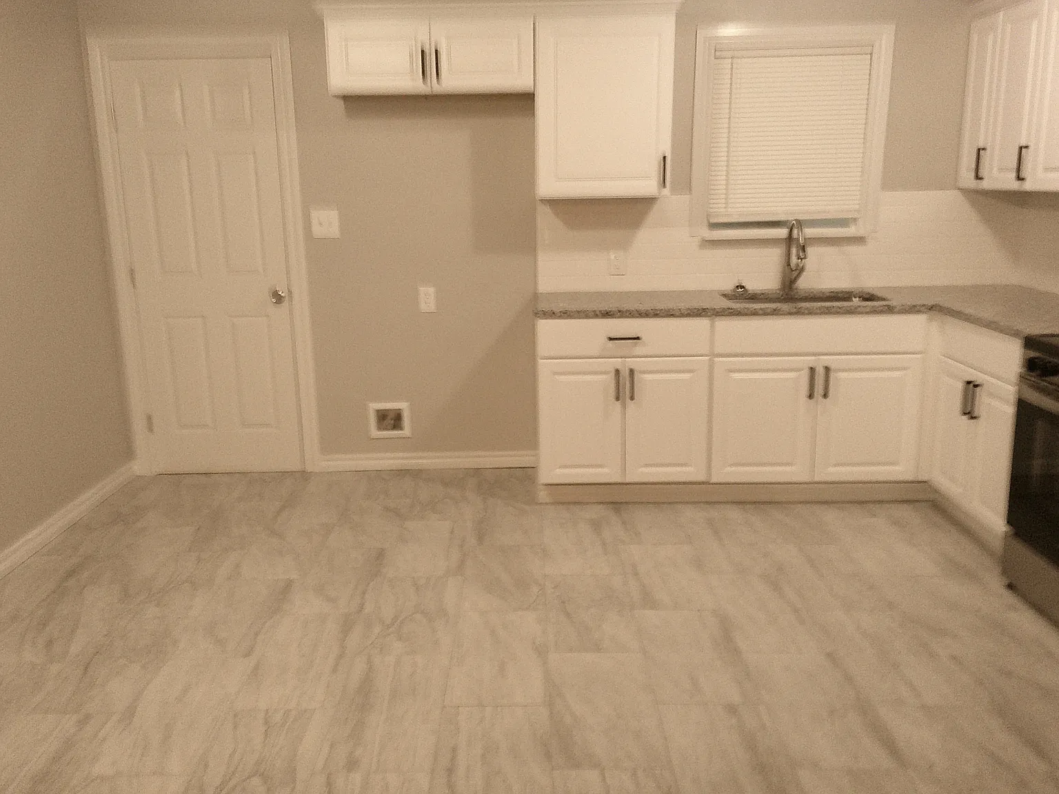 2 bed, 858 sqft, $995 — Photo 3