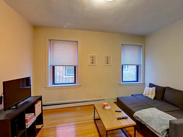 11 Aberdeen St APT 4, Boston, MA 02215