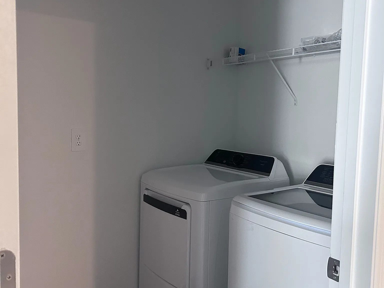 3 bed, 2.5 bath, 1700 sqft, $1,700 — Photo 4