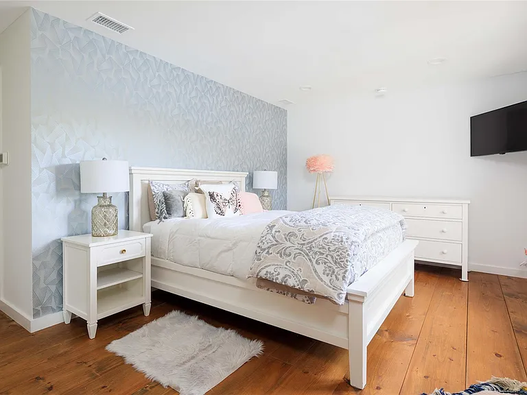 505 Plum Island Ln — Photo 12