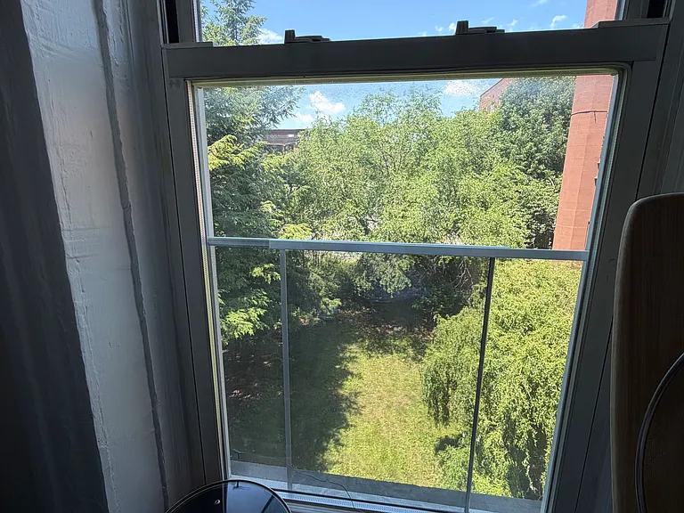 194 Court St #7 — Photo 10