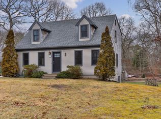 90 Bracken Fern Rd, Marstons Mills, MA 02648