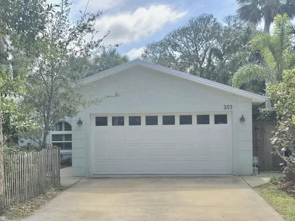 203 Lincoln Ave, New Smyrna Beach, FL 32169