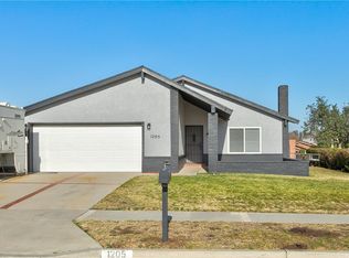 1205 Heather Cir, Corona, CA 92878