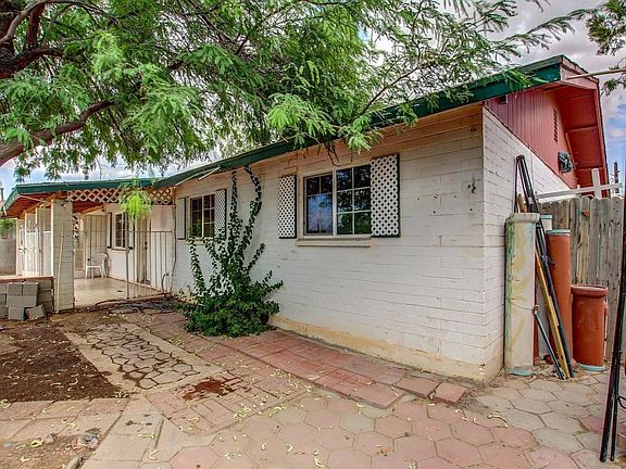 5th image of 1392 W Lily Pl