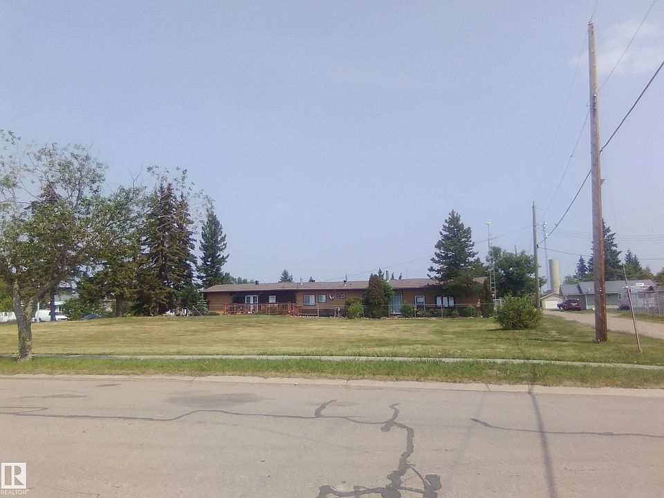 1st image of 4803 50th St