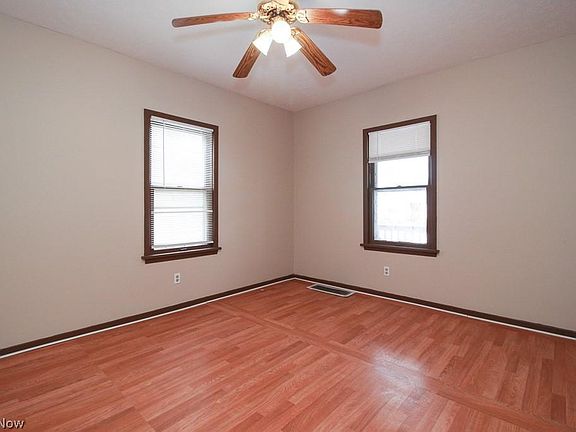 5th image of 13437 Kirton Ave #1