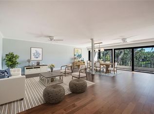 103 Clubhouse Ln #B-384, Naples, FL 34105