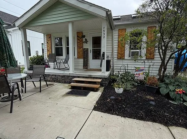 7532 Southwood Rd, Lexington, MI 48450