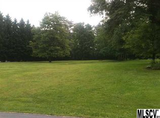 Cook Ln, Hickory, NC 28601