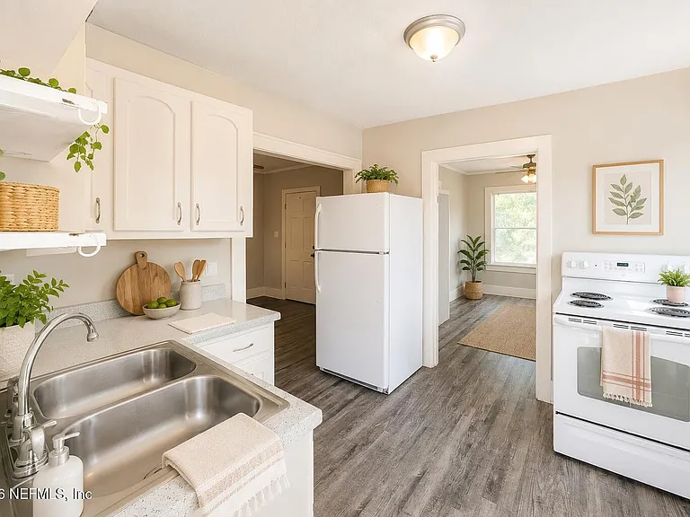 2022 Dellwood Ave #2 — Photo 8