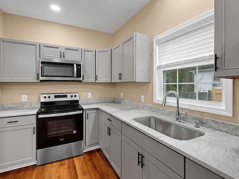 516 Gilmer St — Photo 13