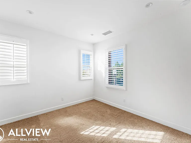 56 Quentin — Photo 25