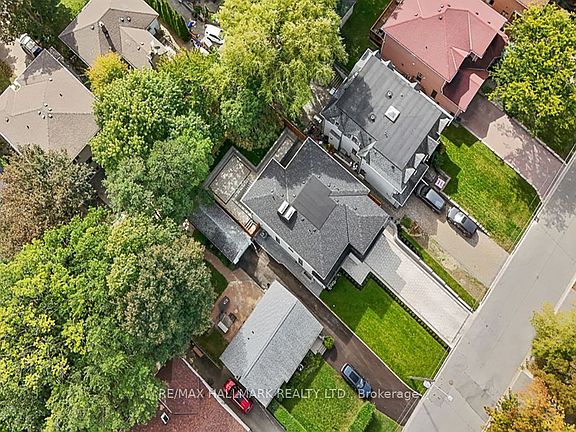 4th image of 81 Meadowview Ave